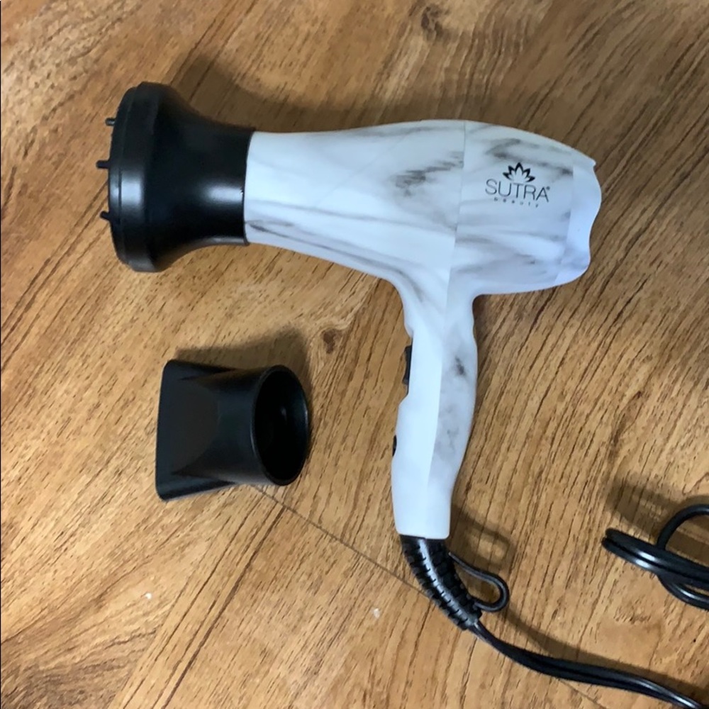 Travel Blow Dryer with Diffuser & Concentrator